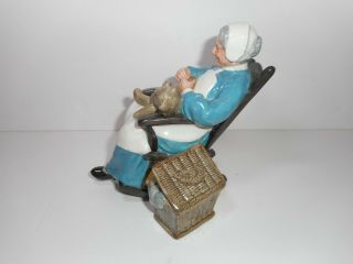 Royal Doulton England Figurine Nanny HN 2221 1957 Mold 1588 4
