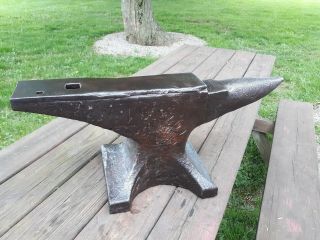 Old 180 Lb Blacksmith Anvil 2