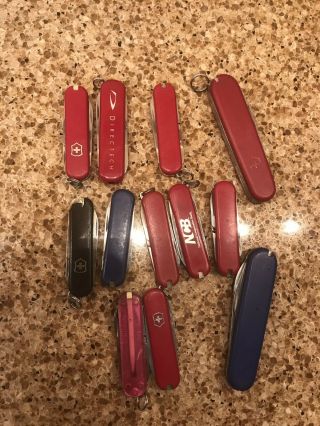 TSA Confiscated Victorinox And Wenger Knives Over 13.  14 Lbs Various Sizes. 10