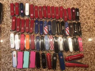 TSA Confiscated Victorinox And Wenger Knives Over 13.  14 Lbs Various Sizes. 7