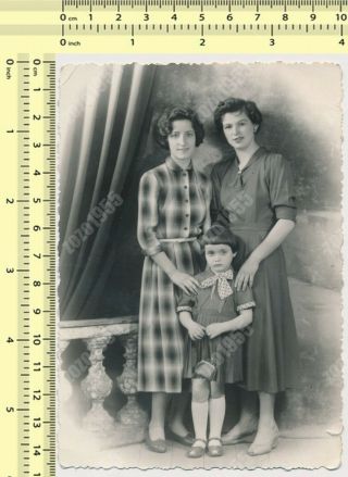 Three Females,  Women & Girl Portrait Old Photo Snapshot