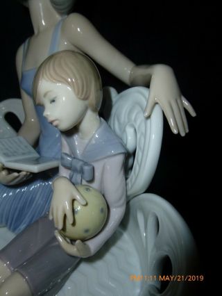 LLADRO - ONCE UPON A TIME 5721 FABULOUS RETIRED IN 1997 FOR $650.  00 GORGEOUS 5