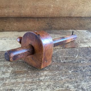 Vintage ENGLISH Beech MARKING GAUGE Old Antique Carpenters Marking Hand Tool 61 5