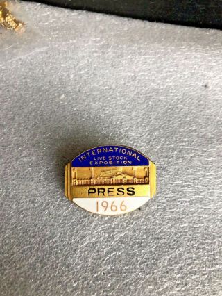 Vintage 1966 International Live Stock Exposition Press Pin Badge