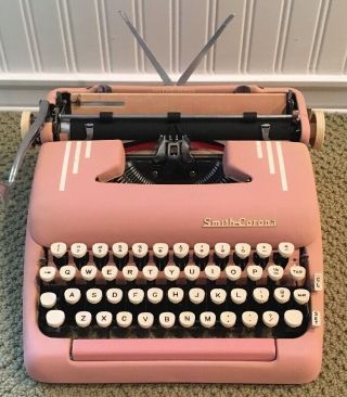 1956 Pink Smith Corona Silent 5T Series Portable Pica Typewriter With Case 9