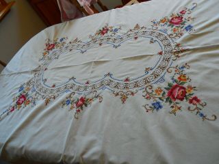 Large Vintage Cross Stitch And Lace Tablecloth,  82 " X64 ",  W/ 8 Napkins.  Pristine