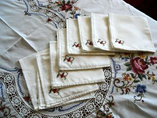 LARGE VINTAGE CROSS STITCH AND LACE TABLECLOTH,  82 
