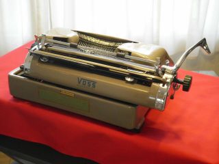 RECONDITIONED TYPEWRITER: ' 58 VOSS WUPPERTAL DeLUXE in CARAMEL: 10 - PITCH PICA - - 3