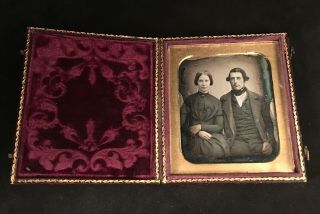 1/6 Plate Daguerreotype Of Young Couple,  No Wipes,  Old Seals,  Full Case
