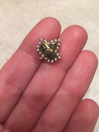 Alpha Kappa Alpha Sorority Pin - 14k Gold And Pearls