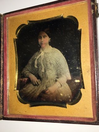 rare 1/6 plate DAGUERREOTYPE early image woman HAND TINTING zombie eyes 2