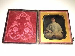 rare 1/6 plate DAGUERREOTYPE early image woman HAND TINTING zombie eyes 7