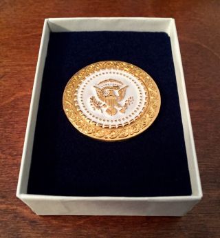 First Lady MELANIA TRUMP Presidential Seal Brooch - President Trump White House 2