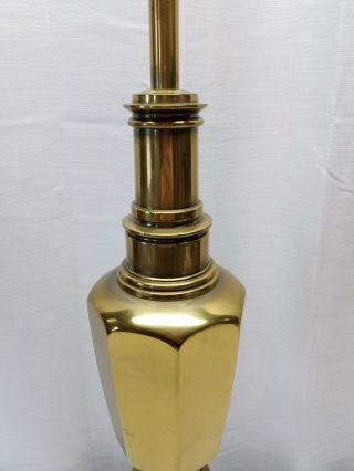 Vintage Stiffel Brass Hollywood Regency Trophy Urn Accent Table Lamp Light 1950s 5
