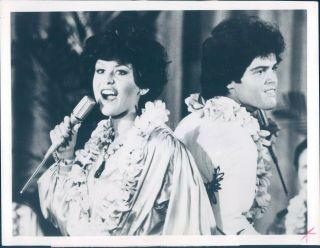 1981 Press Photo Actor Donny Marie Osmond Goin Coconuts Comedy Celebrity 7x9