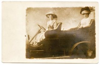 Early Vintage Rppc Of Two Ladies,  In Horseless Carriage With Lovely Hats.
