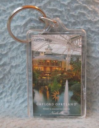 Gaylord Opryland Nashville Tennessee Plastic Keychain,  Souvenir,  Travel