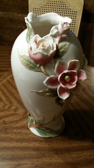 Franz Porcelain Magnolia Vase Fz00519