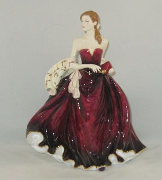Royal Doulton Pretty Ladies Figurine " Happy Birthday 2010 " Hn 5377 / No Box