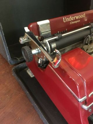 30s Fire Engine Red Underwood Champion Typewriter and Case 3