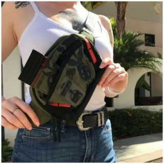 Funko Loungefly Boba Fett Fannypack,  Card Holder D23 Expo Exclusive