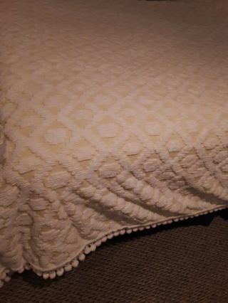 Vintage Pastel Yellow Chenille Bedspread full - size w/ white pom fringe 3