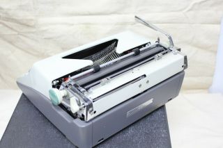 1965 OLYMPIA MODEL SM9 PORTABLE TYPEWRITER WITH CASE 7