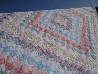 COUNTRY ELEGANCE POSTAGE STAMP SQUARES A TRIP AROUND THE WORLD VINTAGE OLD QUILT 6