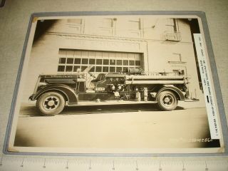 Sales Photograph 8 " X 10 " - 1930s Mack Truck - Bureau Of Fire
