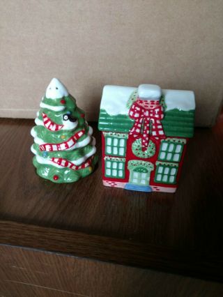 Salt And Pepper Shakers Christmas Tree And House