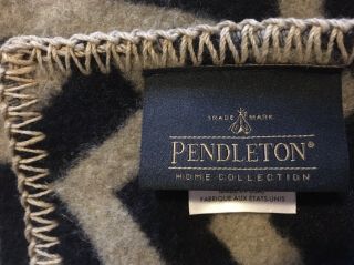 Pendleton USA Wool Blend Blanket Navy Taupe Zig Zag Stripe Chevron King 106 x 88 4