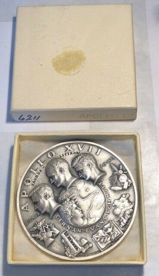 1972 Apollo 17 5.  1 Oz.  999 Silver Space Lunar Medal 64 Mm W/ Box Medallic Art Co