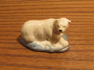 Wade Red Rose Tea Figurine Polar Bear Whoppas Set 1,  1976