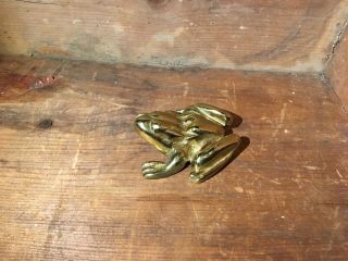Vintage Virginia Metalcrafters Brass Frog Paperweight