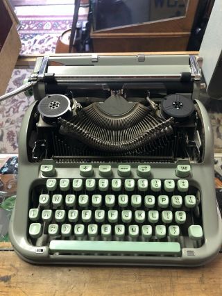 1962 HERMES 3000 Typewriter with Case 2
