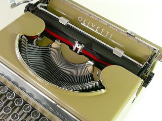 Olivetti Typewriter Studio 42 (semi - Standard) 1950,  Fully Ribbon