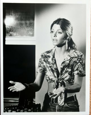 7 In.  X 9 In.  Abc B & W Glossy Promo Photo Of Lindsay Wagner For " Kill Oscar "