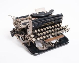 Imperial Model D Typewriter 2