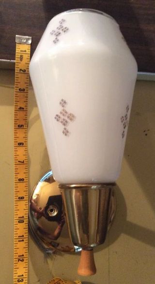 Mid Century Atomic Pivoting Wall Light Milk Glass Shade Vintage Retro 12” Sconce