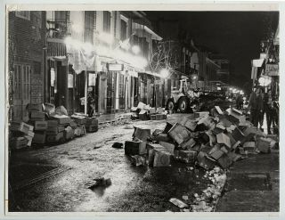Eddie Adams Vtg 1972 Garbage In Streets After Mardi Gras Celebration Press Photo