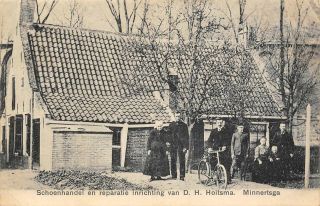 Schoenhandel En Reparatie Inrichting Van D.  H.  Hoitsma Minnertsga C1910s Postcard