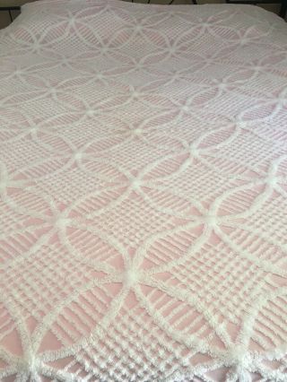 Pretty Vintage Chenille Bedspread White On Pink,