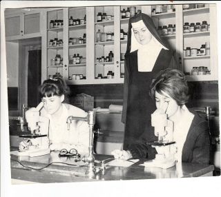 Rare Awesome Vintage Photo Nuns Microscope/habit Clothes Science Bottles/1962