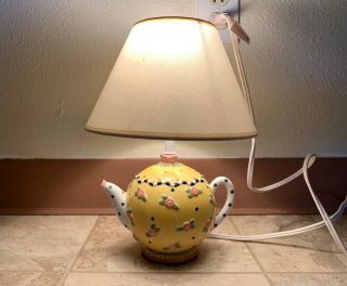 Mary Engelbreit Yellow W/ Pink Flowers Teapot Lamp 2000