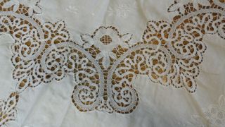 Vintage Hand Embroidered Battenburg Lace White 68 " Round Fine Linen Tablecloth