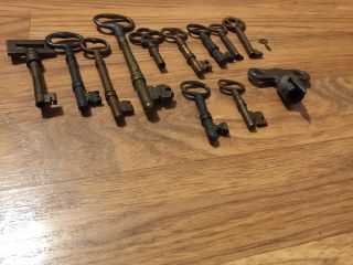 Antique Keys Solid Brass & Stainless Gun Barrel Skeleton Keys 5