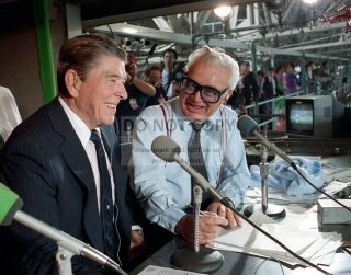 Ronald Reagan In The Press Box W/ Harry Caray Chicago Cubs - 11x14 Photo (lg184)