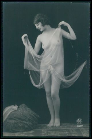 French Nude Woman Flapper Veil Dancer Old 1920s Photo Postcard