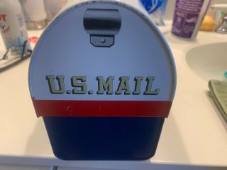 VINTAGE 60 ' s ALADDIN U.  S.  MAIL / MAIL BOX DOME METAL LUNCH BOX WITH THERMOS 2