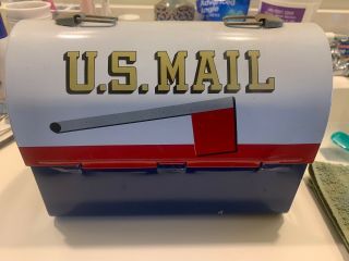 VINTAGE 60 ' s ALADDIN U.  S.  MAIL / MAIL BOX DOME METAL LUNCH BOX WITH THERMOS 3